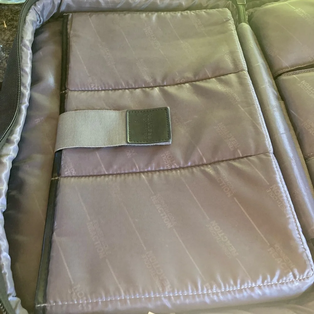 Kenneth Cole Reaction Black laptop case